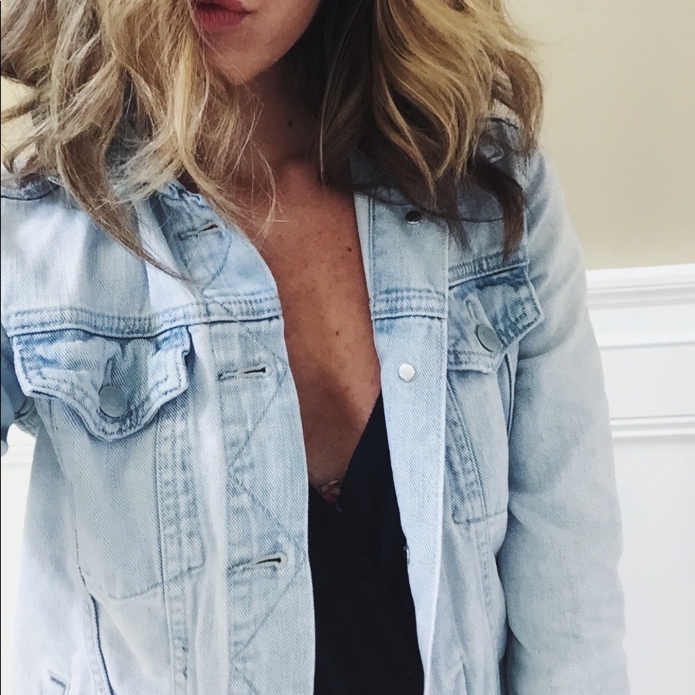 Gap Jean Jacket - image 4
